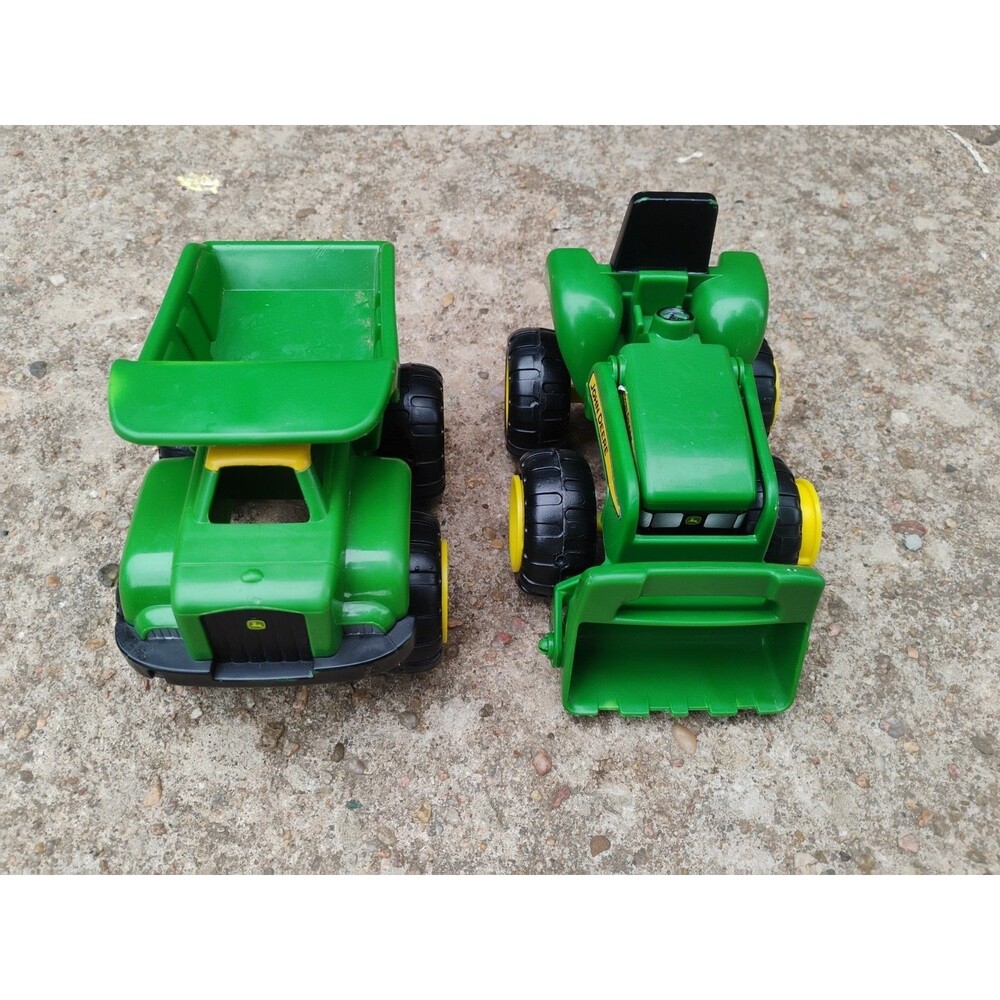 John Deere Dump Truck and Tractor TOMY Sand Toy Plastic 18 Months+